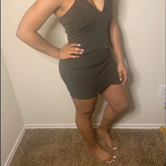 Olive green dress - Picture 2 of 4